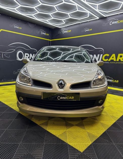 RENAULT CLIO III 1.5 DCI