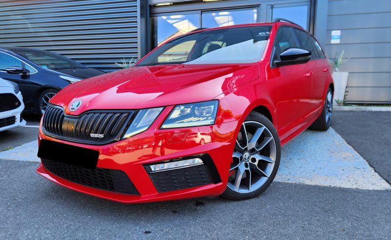 SKODA OCTAVIA Combi RS 2.0 TSI 245*LED*CARPLAY*VELVET*