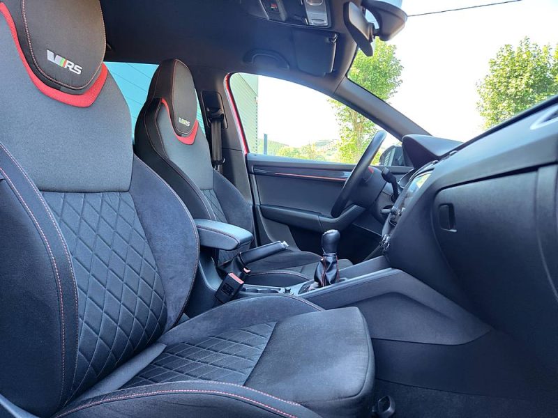 SKODA OCTAVIA Combi RS 2.0 TSI 245*LED*CARPLAY*VELVET*