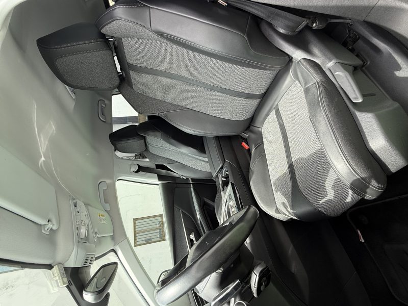 PEUGEOT 5008 II (MC_, MJ_, MR_, M4_) 0001