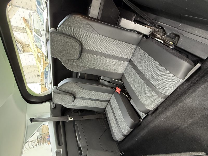 PEUGEOT 5008 II (MC_, MJ_, MR_, M4_) 0001