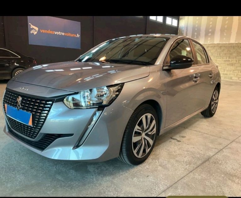 PEUGEOT 208 pour export 2023