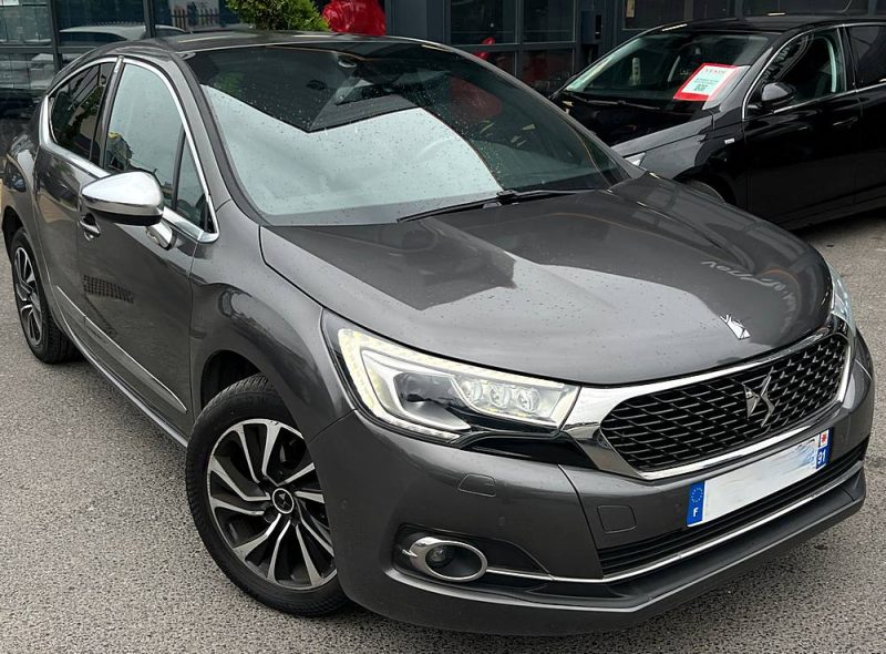 DS DS 4 CONNECT CHIC 1.2 130 Cv APPLE CARPLAY & ANDROID CAMERA RECUL CRIT AIR 1 - GARANTIE 1 AN