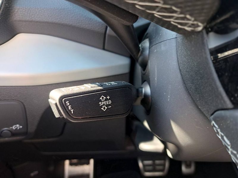 AUDI Q2 30 TDI 116 CV Stronic S-Line Virtual Cokcpit Volant Méplat