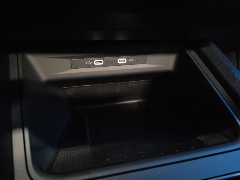 CUPRA FORMENTOR 1.4 e-Hybrid 245cv VZ / SUIVI CUPRA / 1ERE MAIN / TOIT OUVRANT / SIEGE ELECTRIQUE + 