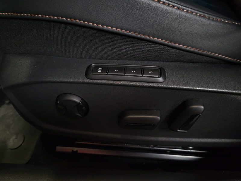 CUPRA FORMENTOR 1.4 e-Hybrid 245cv VZ / SUIVI CUPRA / 1ERE MAIN / TOIT OUVRANT / SIEGE ELECTRIQUE + 