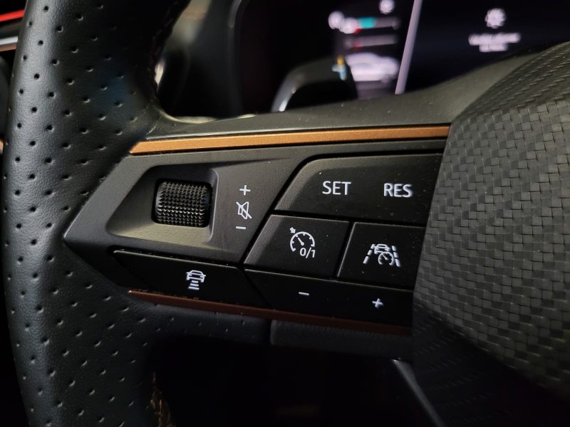 CUPRA FORMENTOR 1.4 e-Hybrid 245cv VZ / SUIVI CUPRA / 1ERE MAIN / TOIT OUVRANT / SIEGE ELECTRIQUE + 