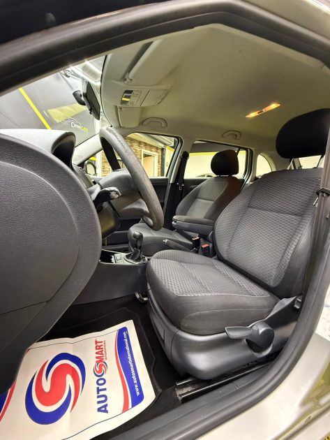 SKODA FABIA 2011 AMBIENTE