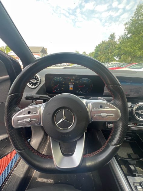 MERCEDES CLASSE B 2020 200 2.0 d 16V 150 cv AMG LINE 8G-DCT BVA