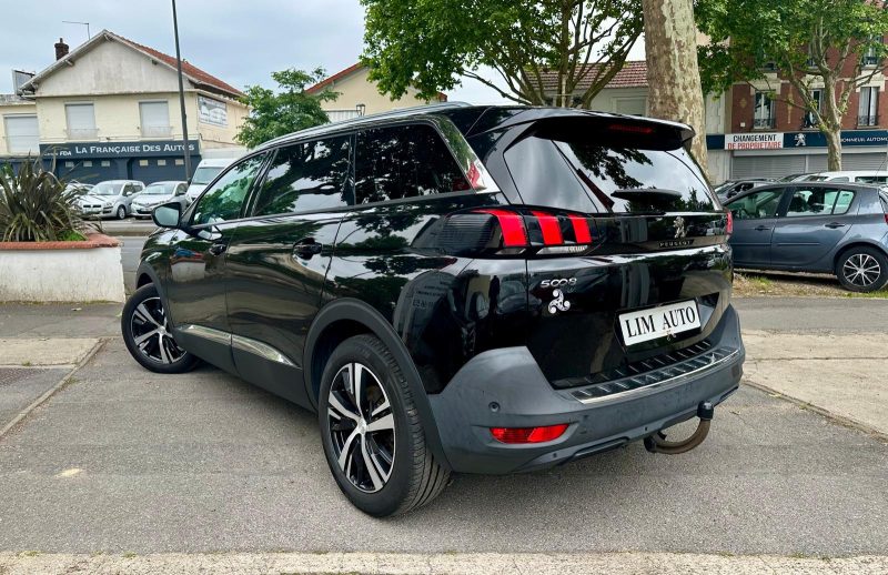 PEUGEOT 5008 2019