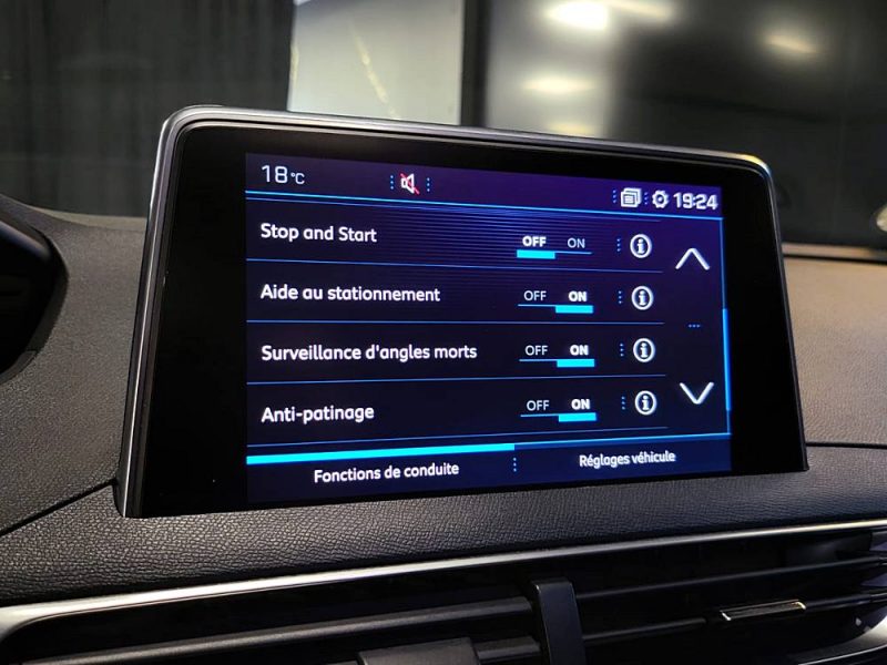 PEUGEOT 5008 2,0 180cv GT 7 PLACES TOIT OUVRANT / FOCAL / ANGLE MORT / KEYLESS / CARPLAY