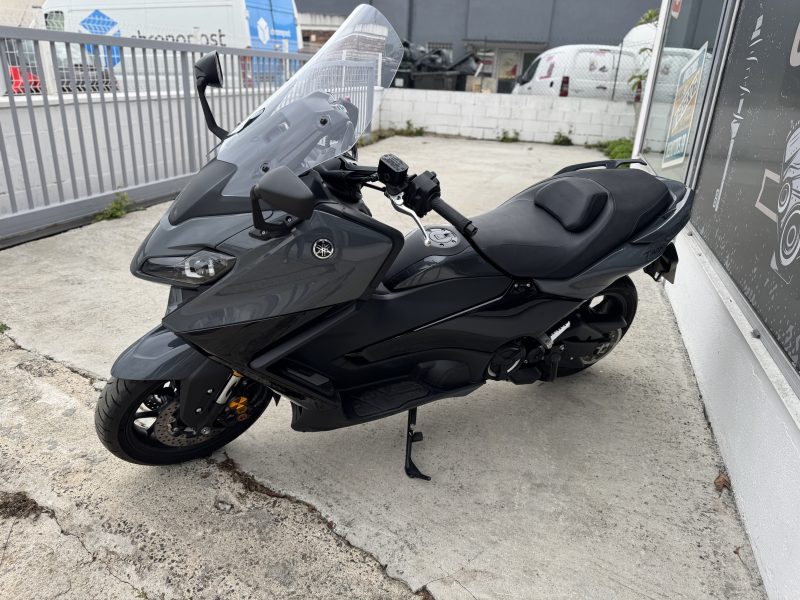 YAMAHA XP560D 2023 Tech Max