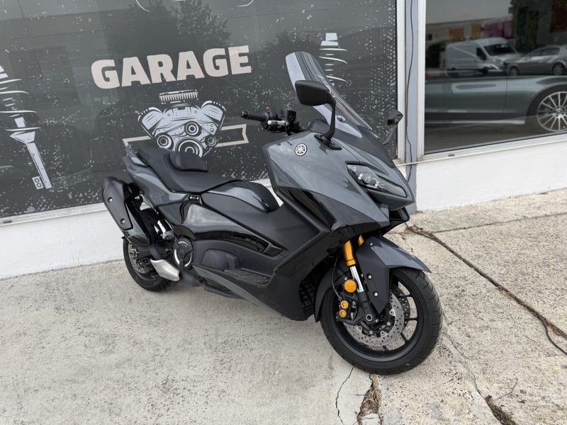 YAMAHA XP560D 2023 Tech Max