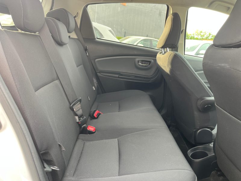 TOYOTA YARIS HYBRID 1.5 DESIGN 100H