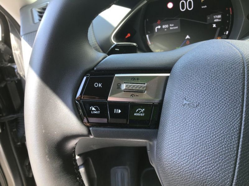 DS DS 3 PureTech 130 EAT8 Rivoli