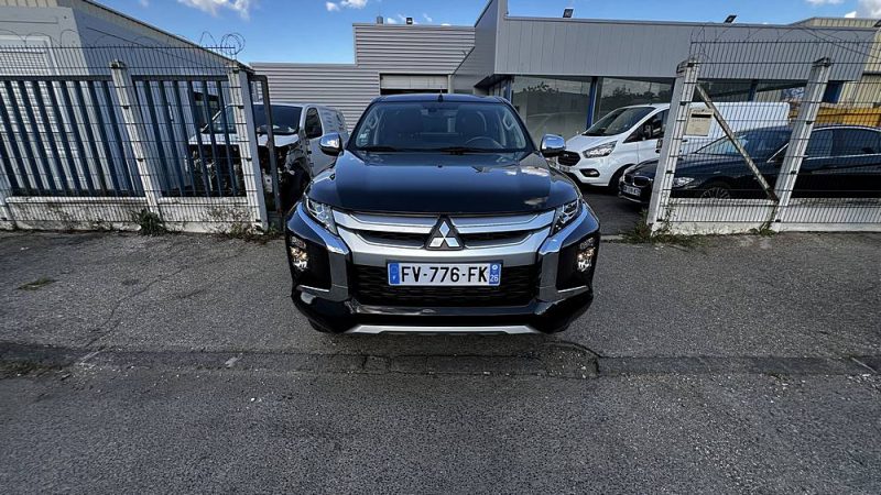 MITSUBISHI L 200 2020