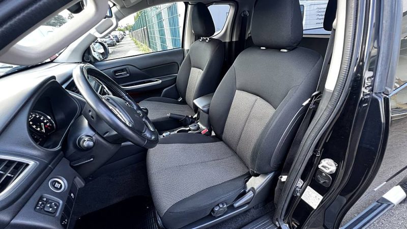 MITSUBISHI L 200 2020