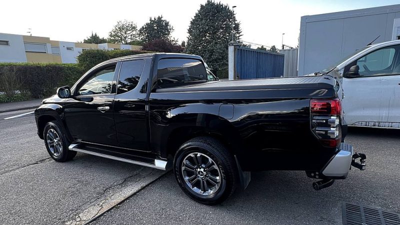 MITSUBISHI L 200 2020