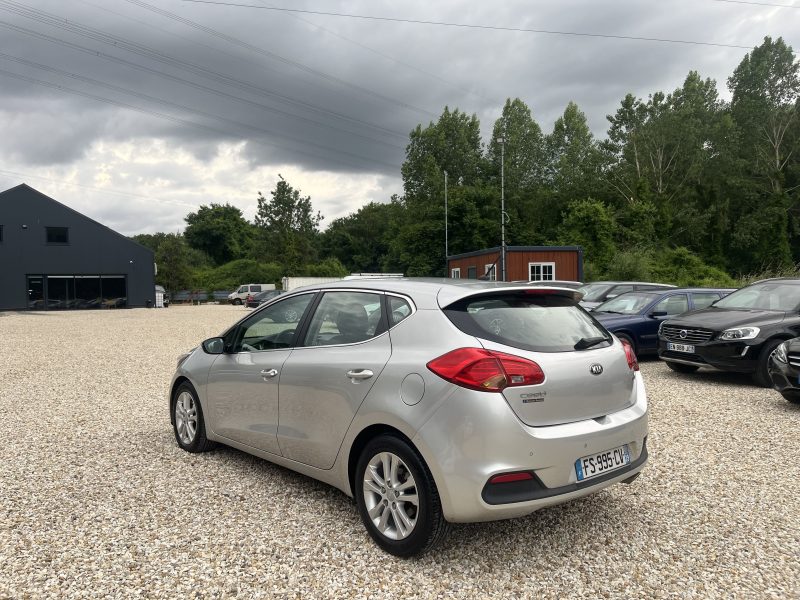 KIA CEE-D 2012