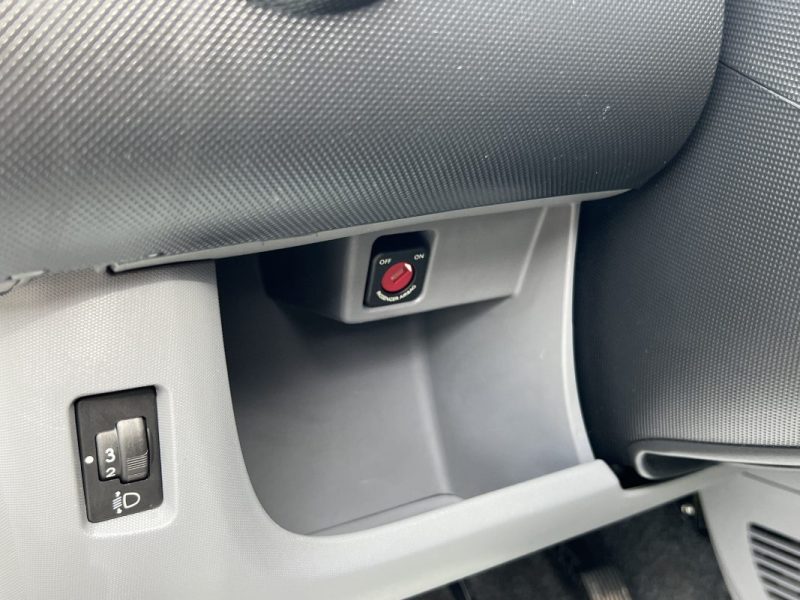 CITROEN C1 PHASE 2 1.0 68 Cv BOITE AUTOMATIQUE BLUETOOTH CLIMATISATION CRIT AIR 1 - GARANTIE 1 AN