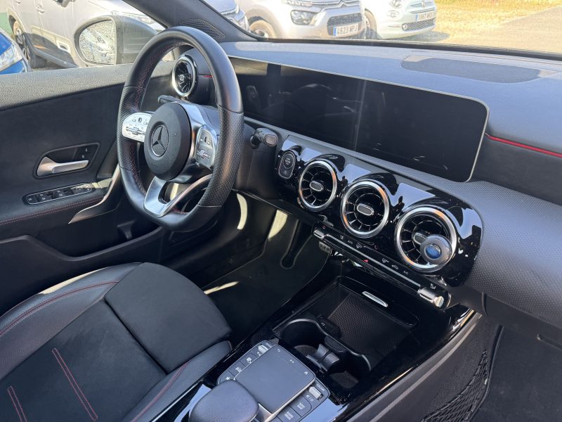 MERCEDES CLASSE A A180D 115CV AMG LINE