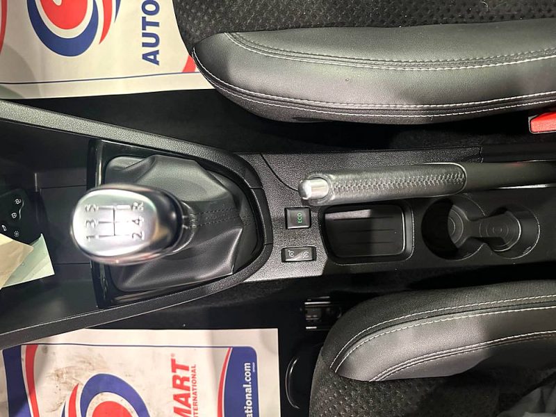 RENAULT CLIO IV 0.9 TCE 90 INTENS APPLE CARPLAY