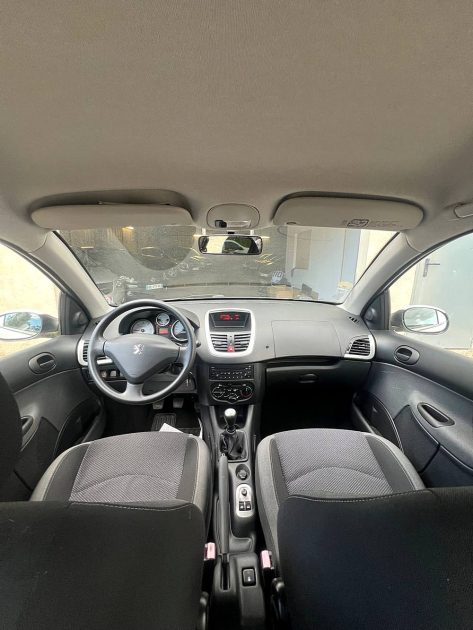 PEUGEOT 206+ 2011