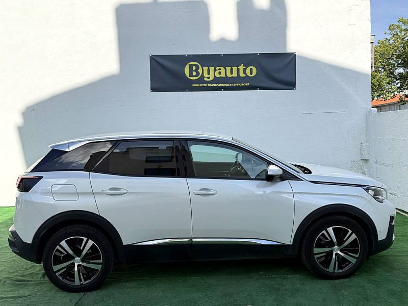 PEUGEOT 3008 2018