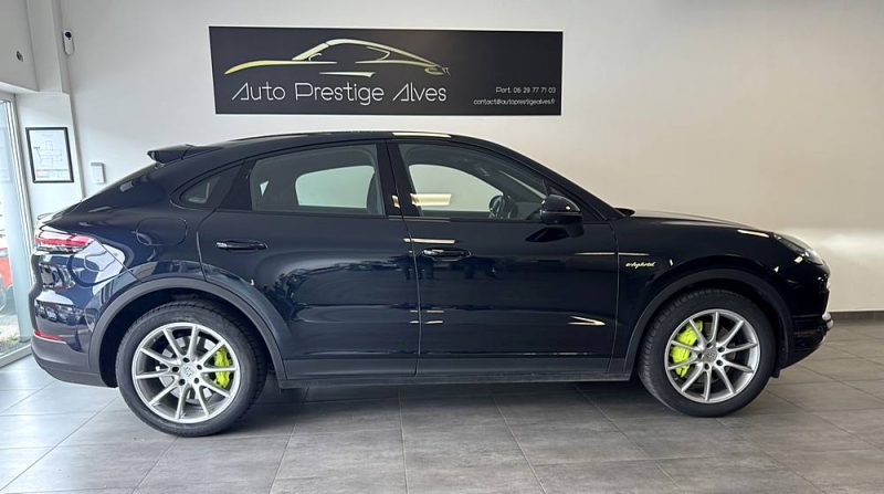 PORSCHE CAYENNE E-HYBRID 2022