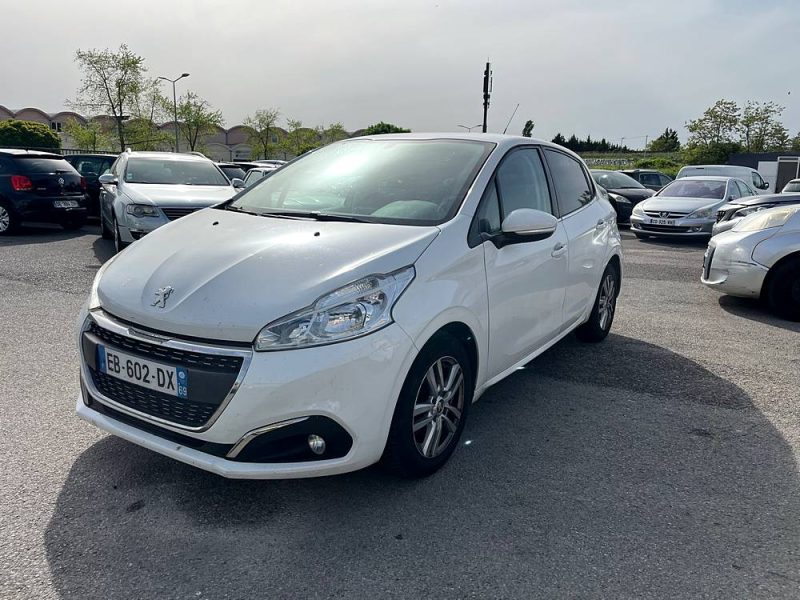 PEUGEOT 208 2016