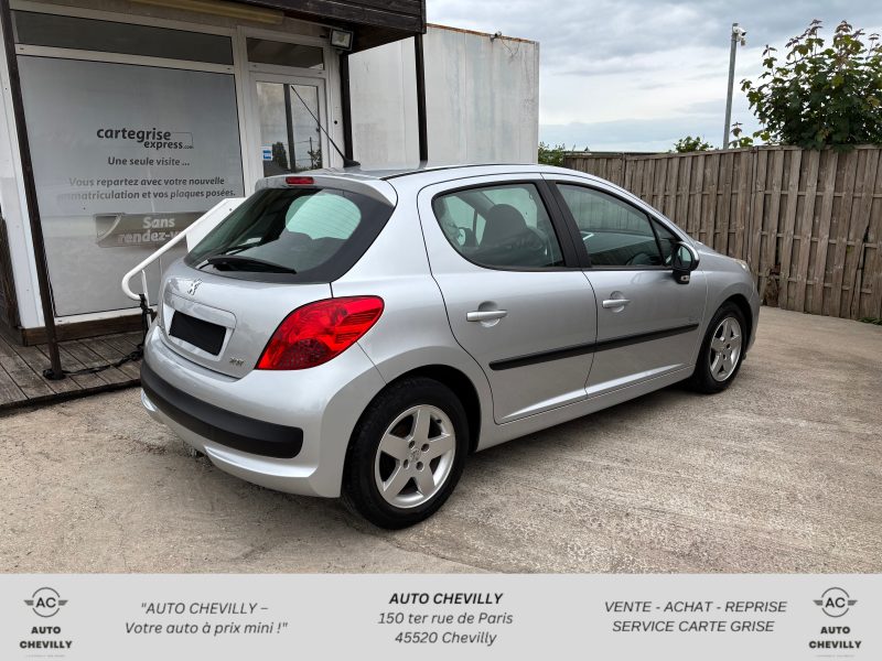 PEUGEOT 207 1.4 VTI 16V 95 Ch Urban Moove / Carplay