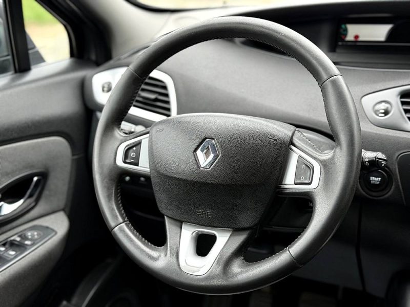 RENAULT MEGANE SCENIC 2011