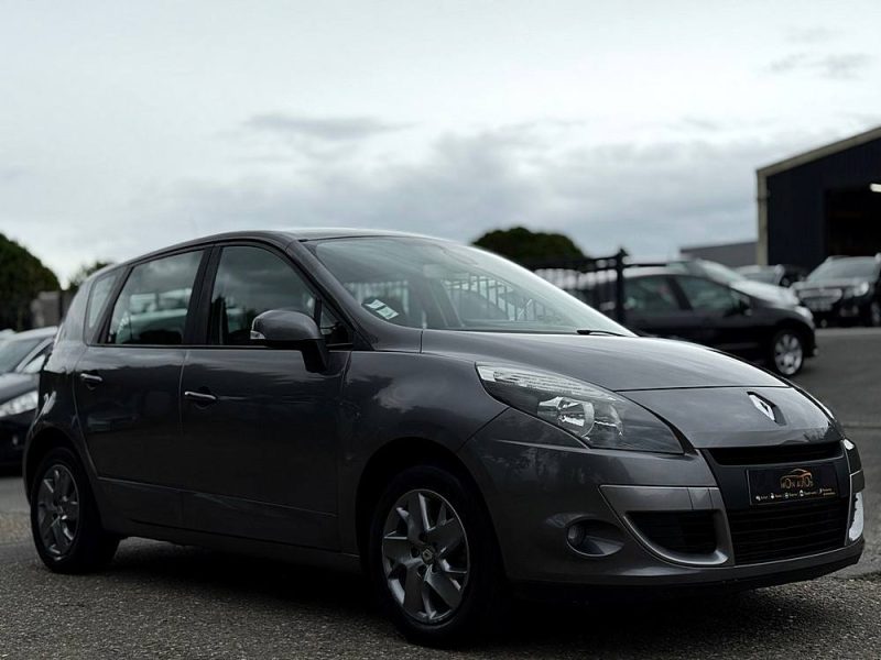 RENAULT MEGANE SCENIC 2011