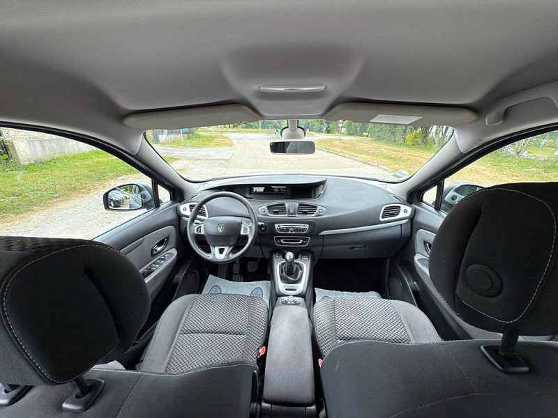 RENAULT MEGANE SCENIC 2011
