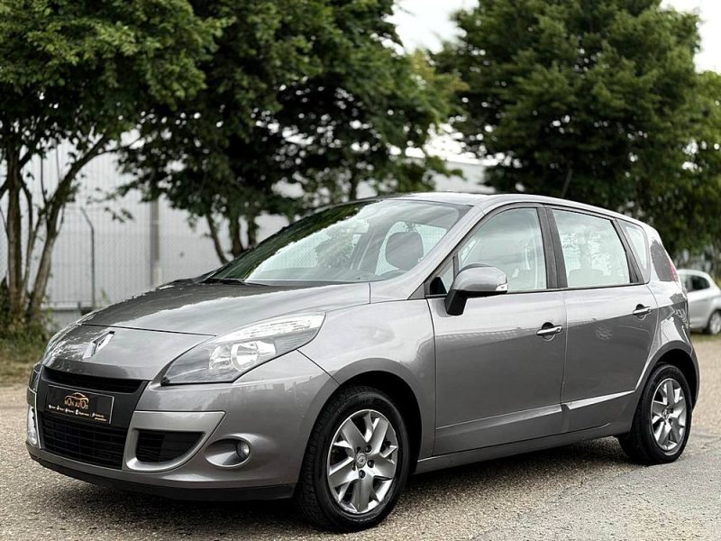 RENAULT MEGANE SCENIC 2011