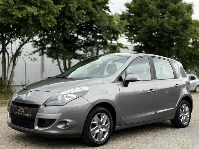 RENAULT MEGANE SCENIC 2011