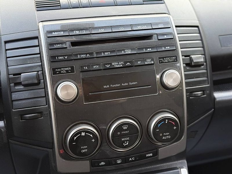 MAZDA 2.0 TD - 110CH PACK ELEGANCE Véhicule destiné uniquement aux professionnels, 