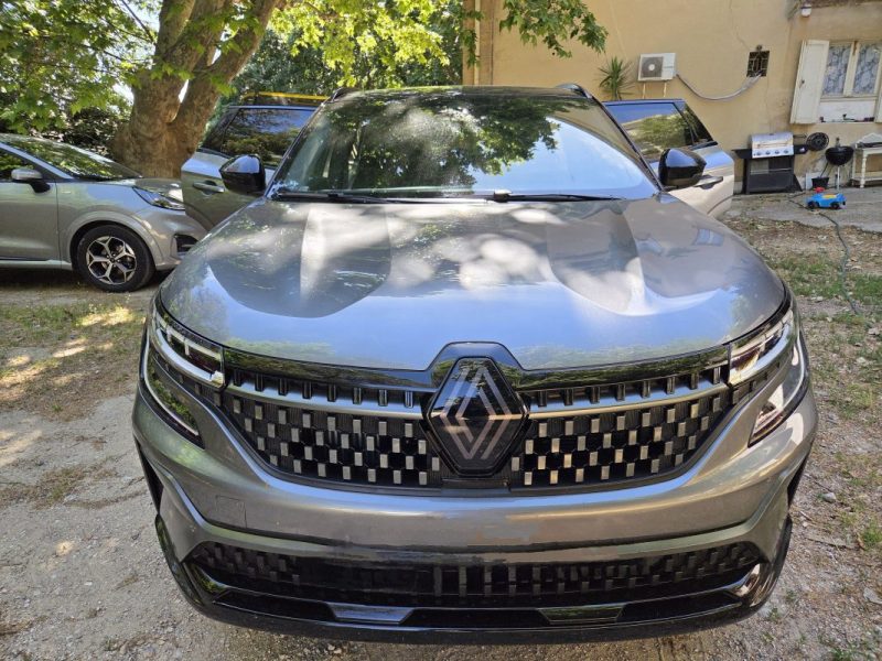 RENAULT  AUSTRAL 2024