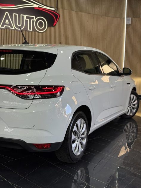 RENAULT MEGANE 2022