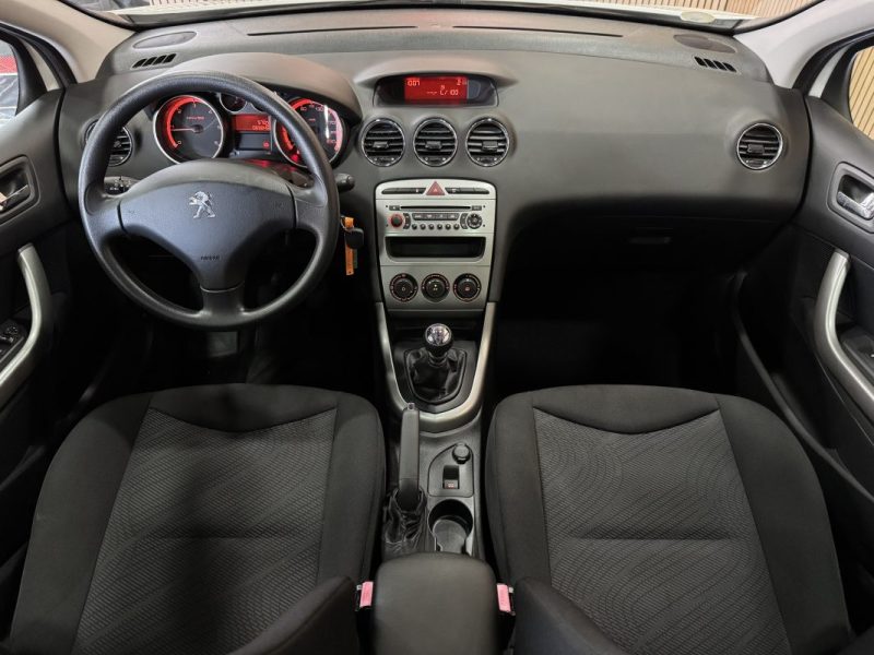 PEUGEOT 308 2011