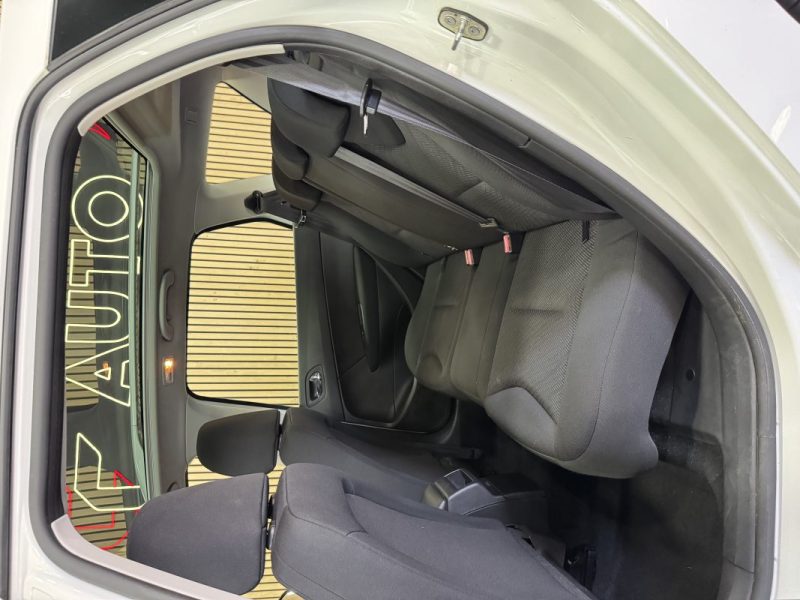 PEUGEOT 308 2011