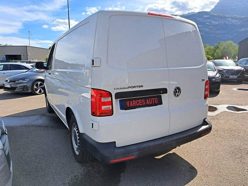 VOLKSWAGEN TRANSPORTER 2017
