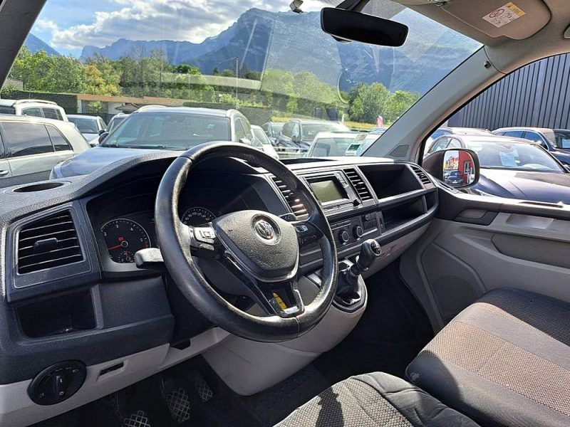 VOLKSWAGEN TRANSPORTER 2017