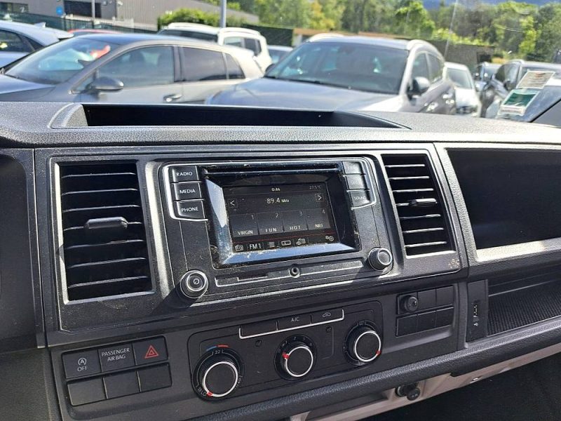 VOLKSWAGEN TRANSPORTER 2017