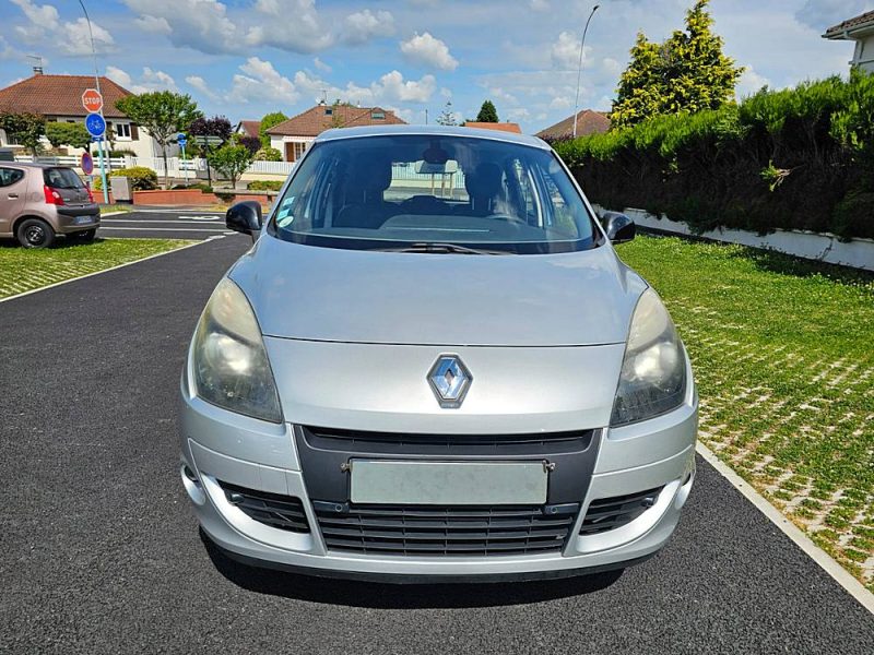 RENAULT MEGANE SCENIC 2011