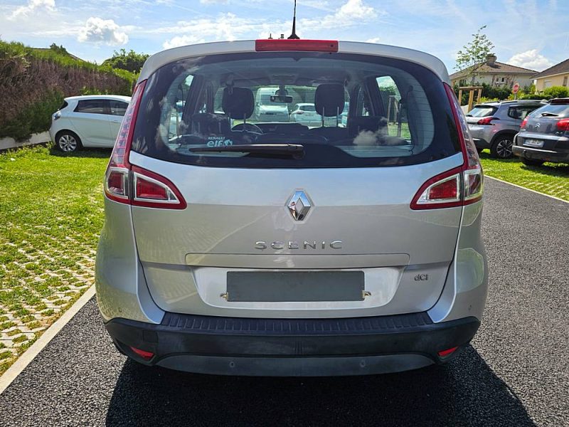 RENAULT MEGANE SCENIC 2011