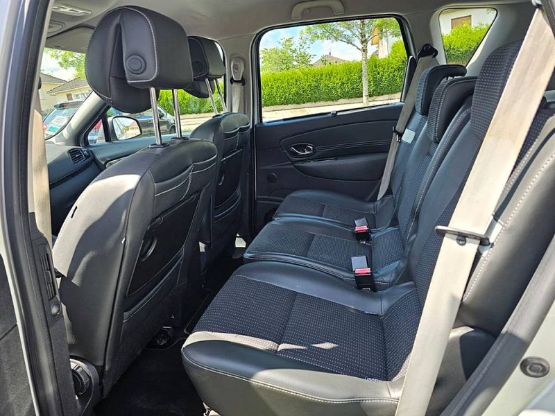 RENAULT MEGANE SCENIC 2011