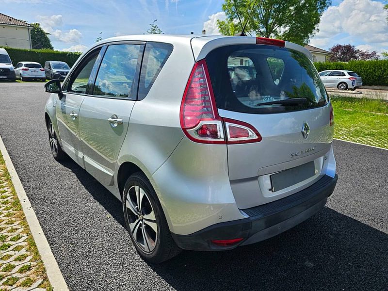 RENAULT MEGANE SCENIC 2011