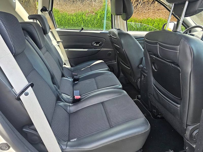 RENAULT MEGANE SCENIC 2011