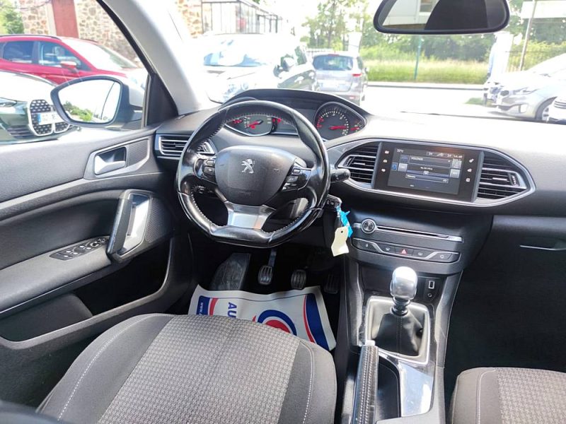 PEUGEOT 308 Style 1.6 BlueHDi 120ch 